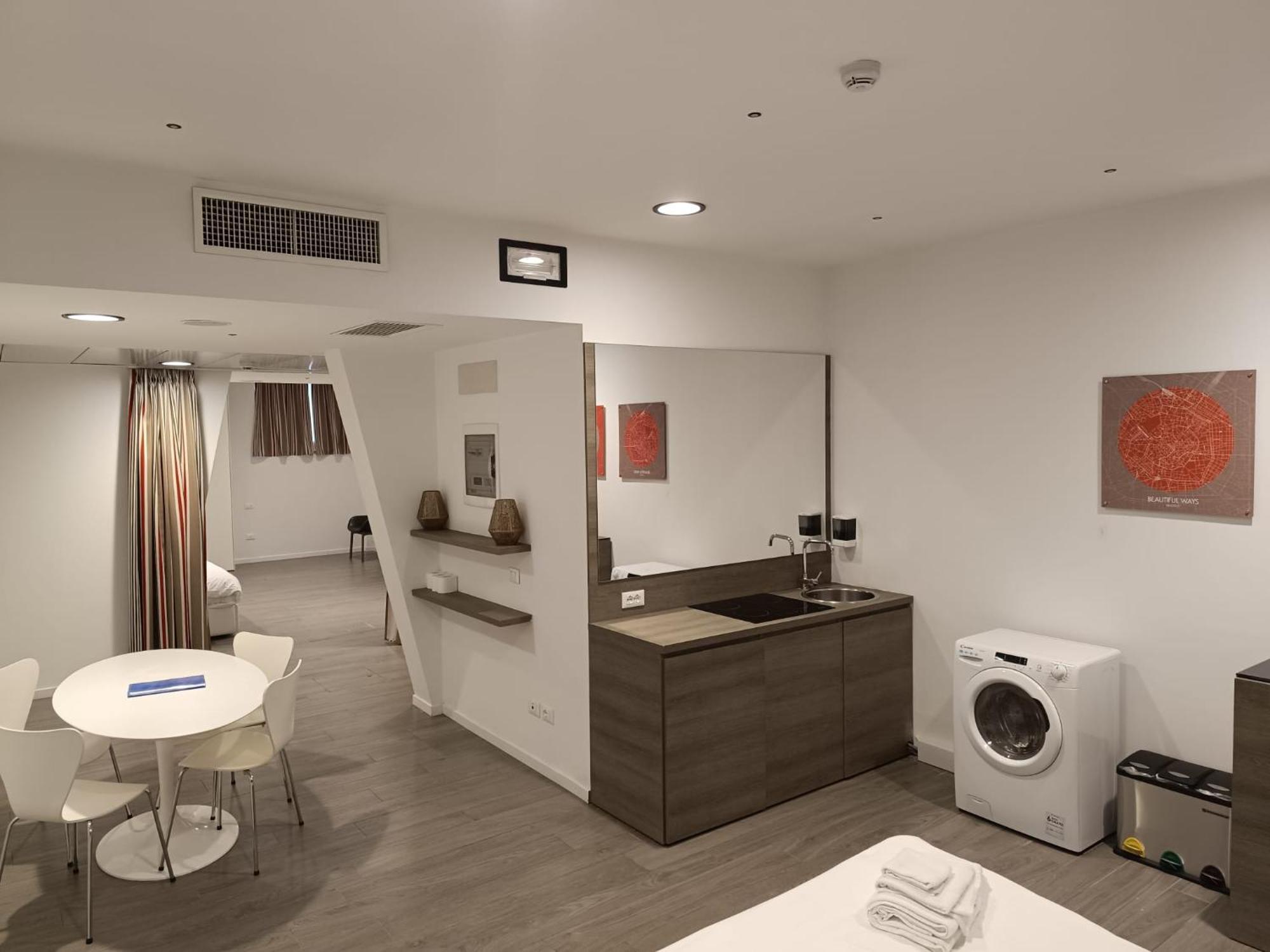 Fasthotel Linate เซกราเต ภายนอก รูปภาพ